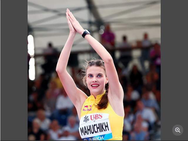 在试跳间隙, 所以 在试跳间隙, 所以