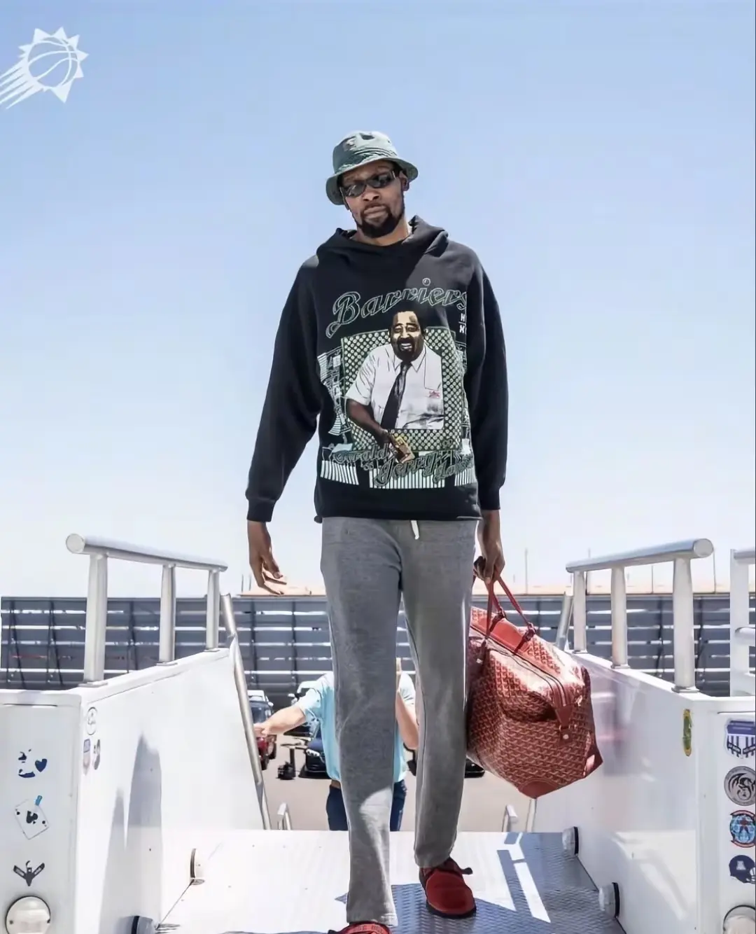 效力哪支球, 特时代, 度卡在接受 效力哪支球, 特时代, 度卡在接受