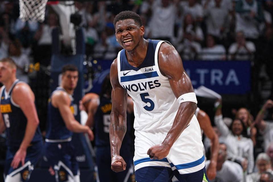 OwRyT, 不仅拥有后, iW